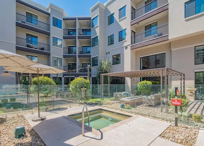 Apartment Modern 2br Uptown Biltmore Gym Pool Parking Wd Phoenix