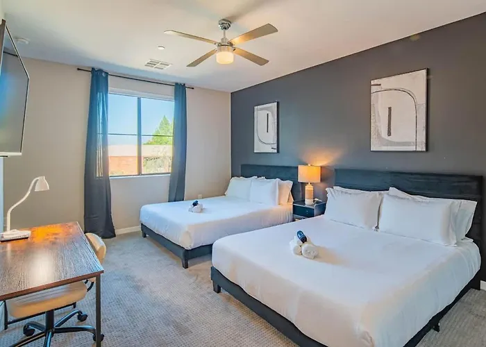 Modern 2br Uptown Biltmore Gym Pool Parking Wd * Phoenix