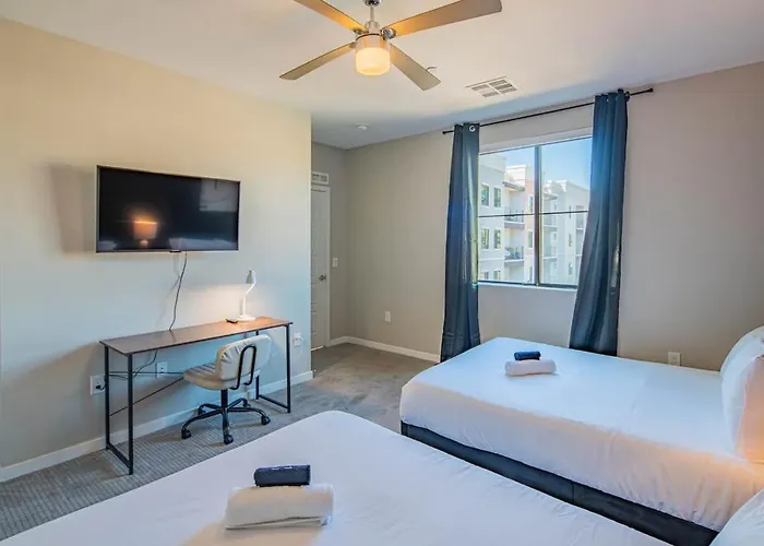 Apartment Modern 2br Uptown Biltmore Gym Pool Parking Wd