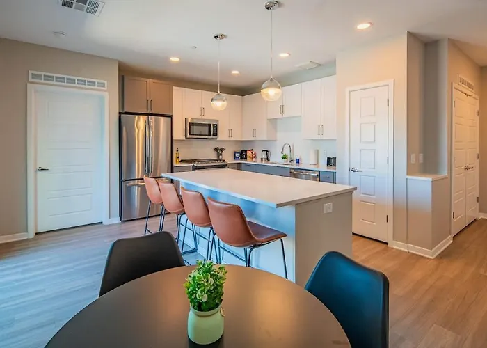 Modern 2br Uptown Biltmore Gym Pool Parking Wd * Phoenix