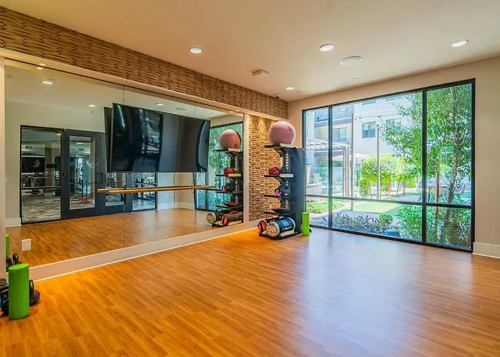 Apartament Modern 2br Uptown Biltmore Gym Pool Parking Wd Phoenix